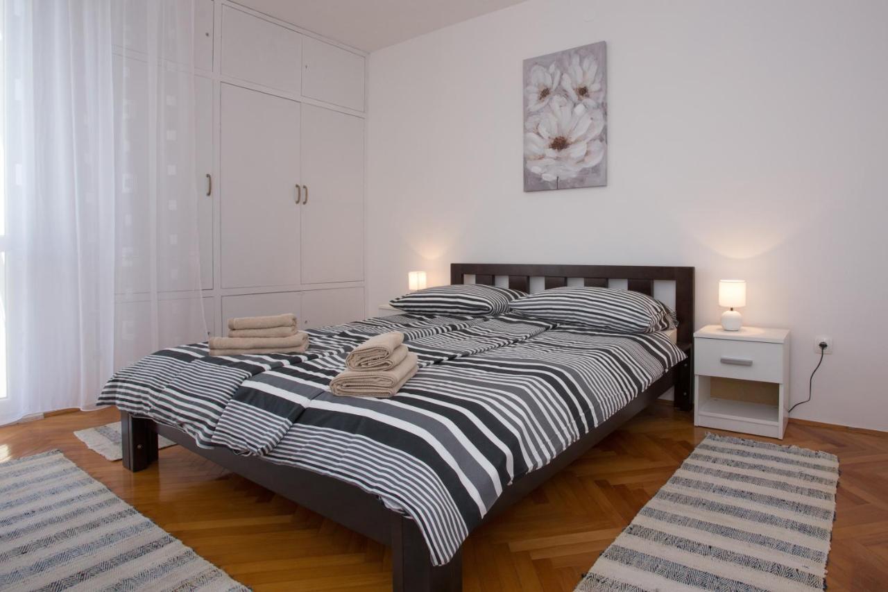 Rose Apartment